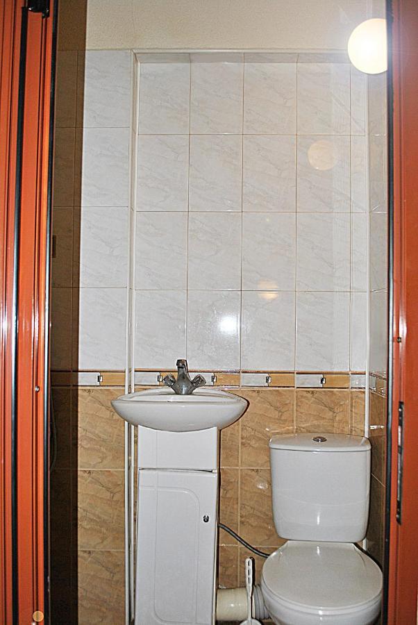 Family Hotel Zora София Экстерьер фото